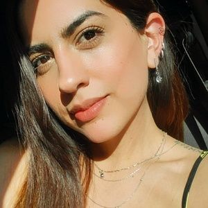 Meet your Posher, Mayra